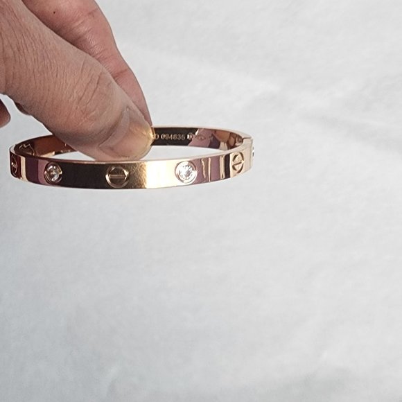 Bracelets - Picture 3 of 10